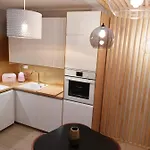 W Trojmiescie Apartmán *